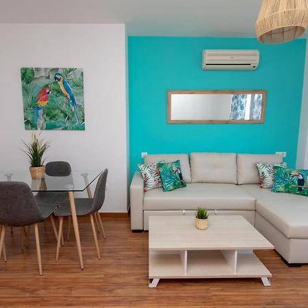 Holidays By The Sea Apartments マラガ エクステリア 写真