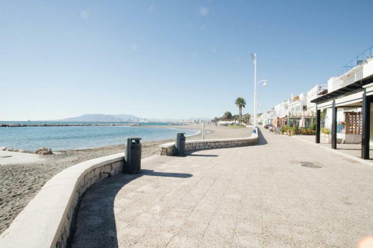 Holidays By The Sea Apartments マラガ エクステリア 写真